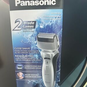 Panasonic ES-RW30 Wet and Dry Twin-Blade Rechargeable Shaver with Pivoting Head